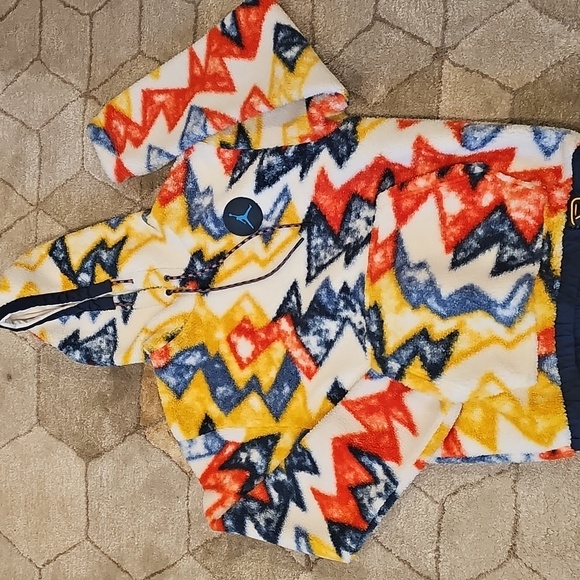 Nwot Jordan Essentials Mountainside Fleece Hoodie & Pants - Picture 5 of 7